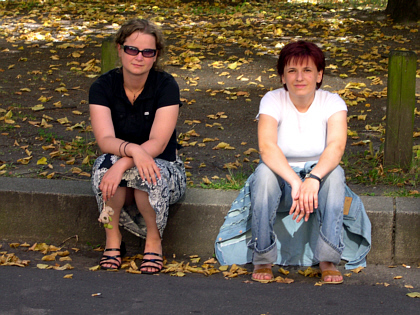 Marlen and Tara waiting